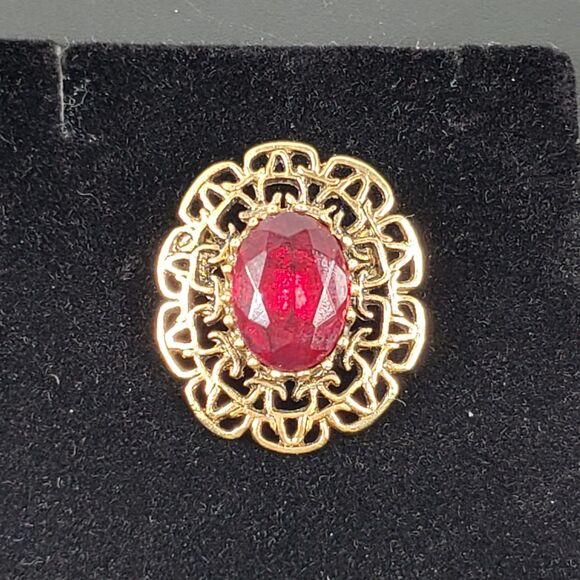 Vintage 1970's Sarah Coventry Gold Tone Brooch W/Oval Red Rhinestone Marked SC - Picture 10 of 14